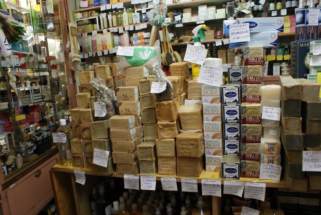 Droguerie dans la capitale ligure.